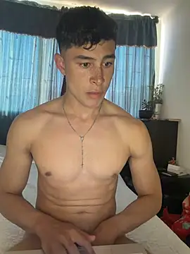 Snapshot of AustinJones_ chatting on July 15, 9:00 pm AustinJones online show from July 15, 9:00 pm