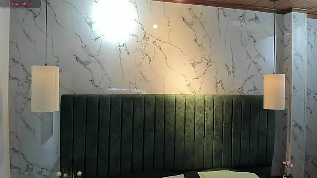 AustinJones  online show from October 30, 7:55 pm