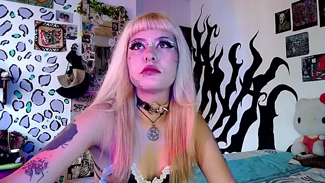 MistressMariam  online show from September 19, 8:57 pm