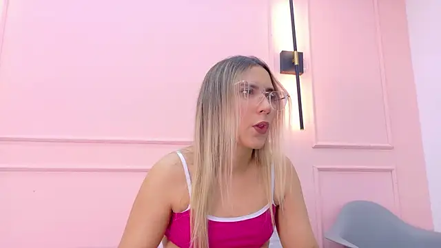 MaddieTease online show from February 2, 1:54 pm