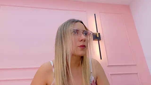 MaddieTease online show from January 13, 2:21 pm