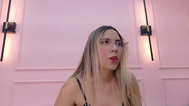 MaddieTease online show from February 12, 2:06 pm