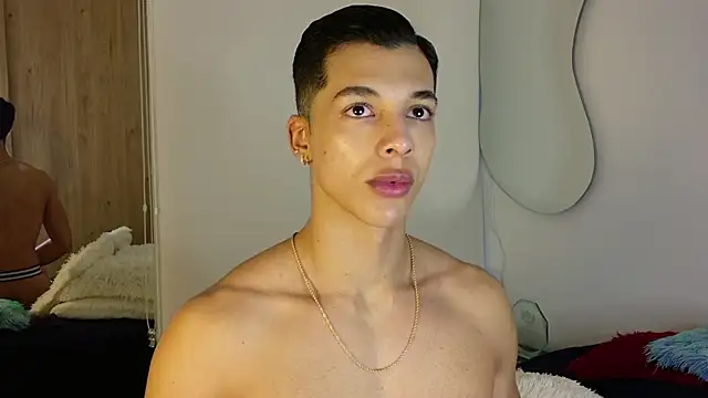 Troye Williams online show from April 19, 11:00 am