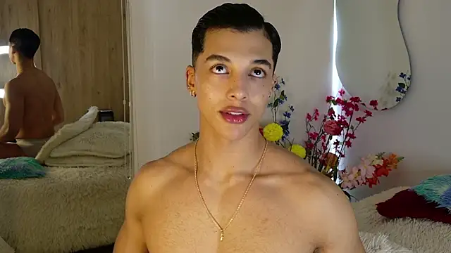 Troye Williams online show from July 18, 6:38 pm