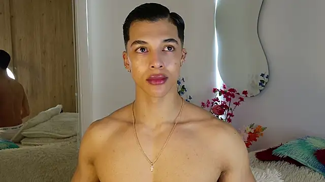 Troye Williams online show from June 30, 2:50 pm