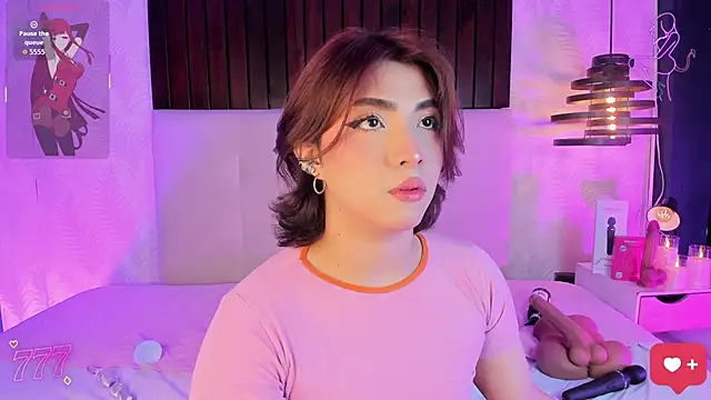 Snapshot of Creamy_Angelo chatting on June 21, 9:53 pm Creamy Angelo online show from June 21, 9:53 pm