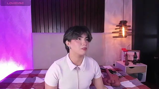 Creamy Angelo online show from November 2, 8:47 pm