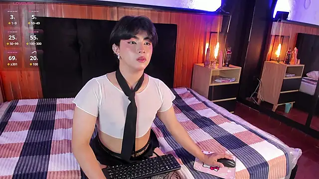 Snapshot of Creamy_Angelo chatting on October 1, 3:55 am Creamy Angelo online show from October 1, 3:55 am