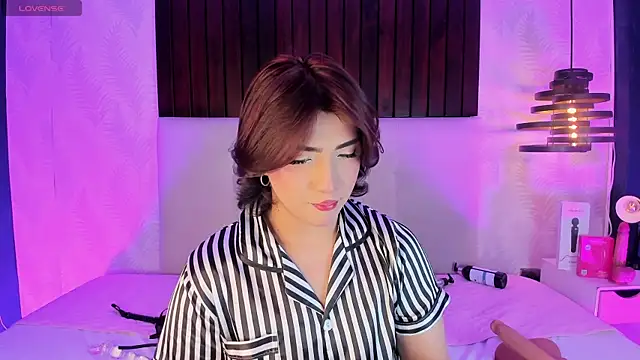 Creamy Angelo online show from June 2, 8:31 pm