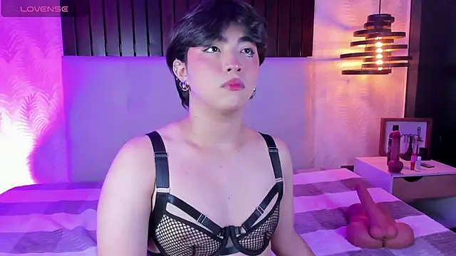 Creamy Angelo online show from October 19, 9:28 pm