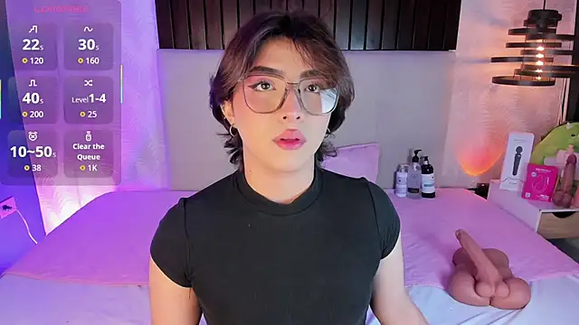 Creamy Angelo online show from February 19, 1:08 pm