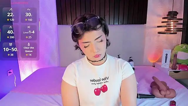 Creamy Angelo online show from February 17, 12:57 pm