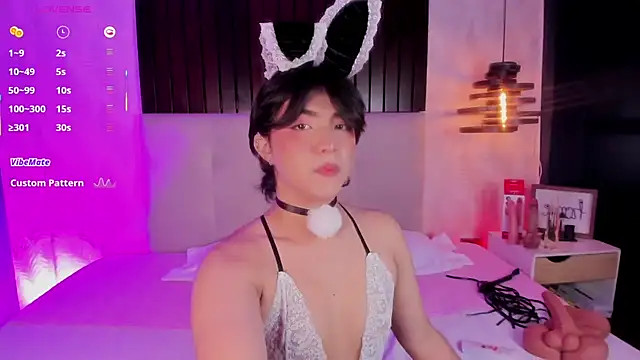 Creamy Angelo online show from December 20, 4:37 am