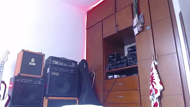 Diego  Barbarie   online show from January 12, 3:30 pm