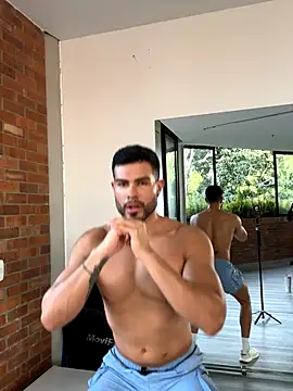 ZarekFox online show from November 17, 9:30 pm