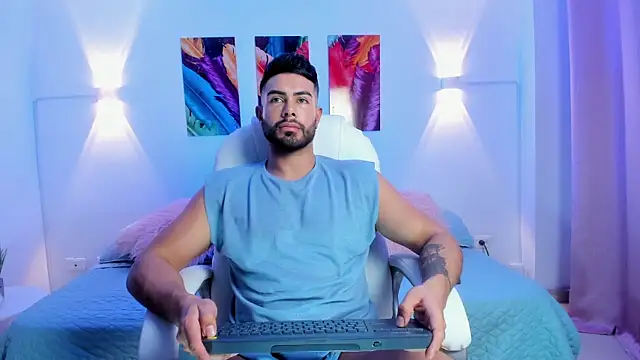 ZarekFox online show from September 18, 11:52 pm