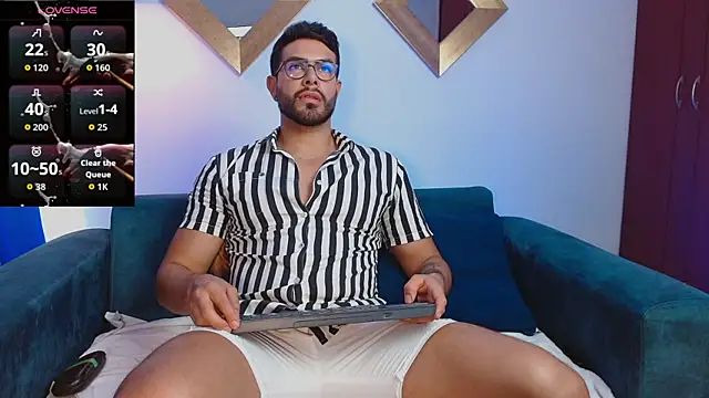 ZarekFox online show from October 15, 7:22 pm