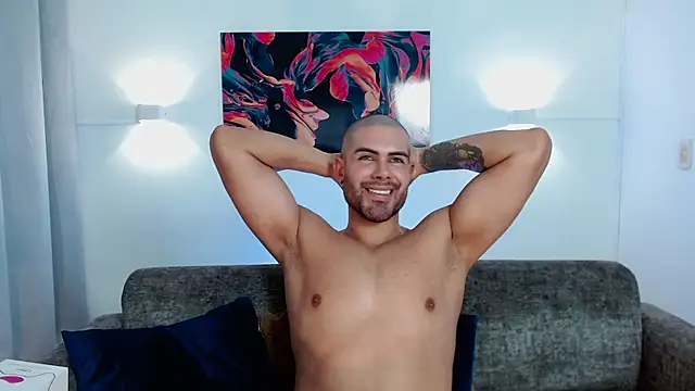 ZarekFox online show from November 24, 7:14 pm