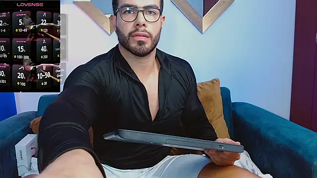 ZarekFox online show from October 14, 8:09 pm