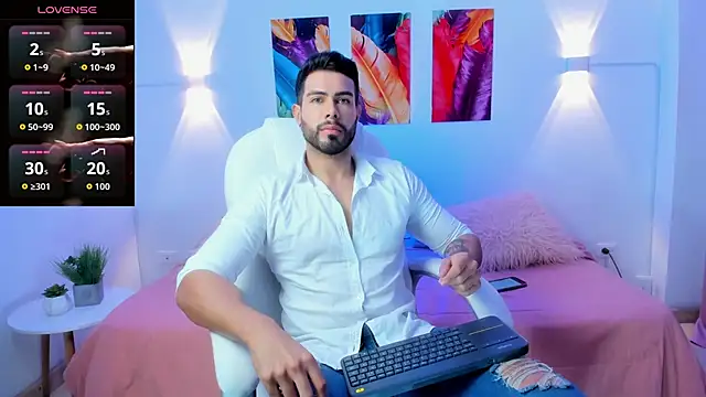 ZarekFox online show from October 11, 1:23 pm