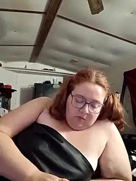 XEmoxkittyx online show from February 15, 5:19 am