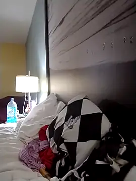XEmoxkittyx online show from March 26, 1:59 am