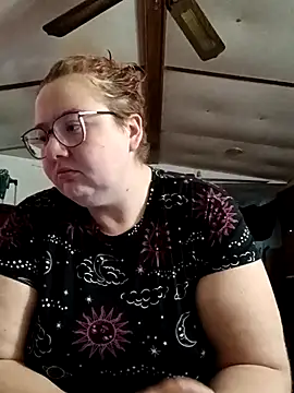 XEmoxkittyx online show from February 24, 6:09 pm