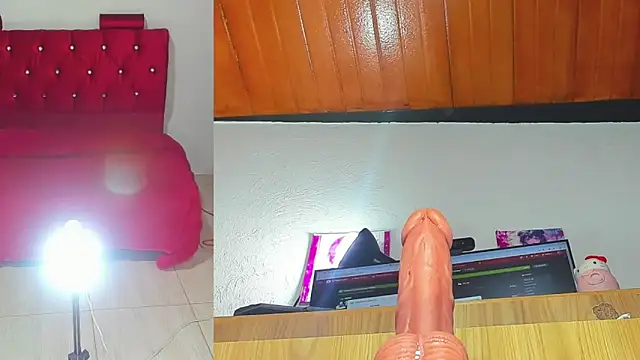 Snapshot of naomy_funny chatting on January 13, 3:10 am naomy funny online show from January 13, 3:10 am