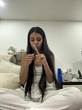 Victoria alson online show from July 5, 4:19 am