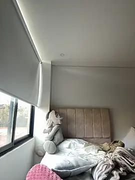 Snapshot of Victoria_alson chatting on December 1, 1:01 pm Victoria alson online show from December 1, 1:01 pm