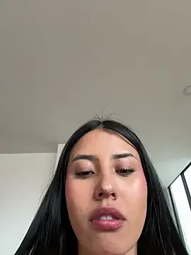 Victoria alson online show from April 19, 7:05 pm