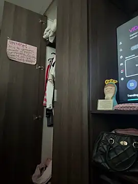 Victoria alson online show from January 7, 1:05 pm