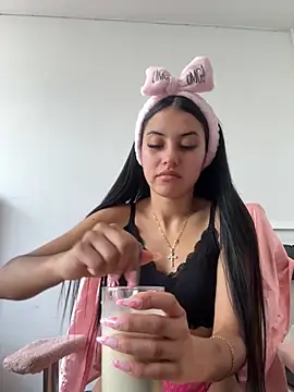 Snapshot of Victoria_alson chatting on November 12, 3:16 pm Victoria alson online show from November 12, 3:16 pm