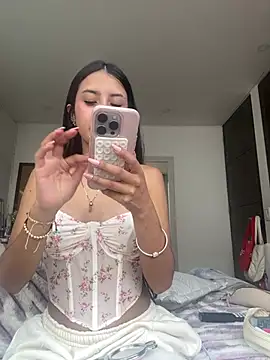 Victoria alson online show from April 18, 9:04 pm