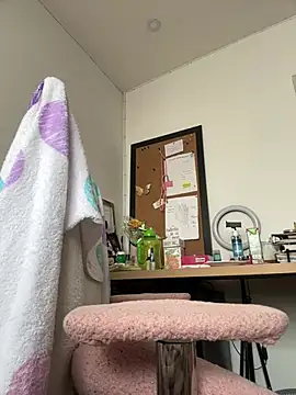 Victoria alson online show from April 9, 2:12 pm