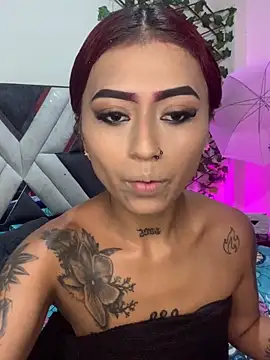 Snapshot of Dirty_isabella18 chatting on March 1, 10:10 pm Dirty isabella18 online show from March 1, 10:10 pm