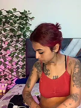 Snapshot of Dirty_isabella18 chatting on November 28, 7:47 pm Dirty isabella18 online show from November 28, 7:47 pm