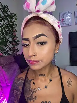 Snapshot of Dirty_isabella18 chatting on June 29, 9:58 pm Dirty isabella18 online show from June 29, 9:58 pm