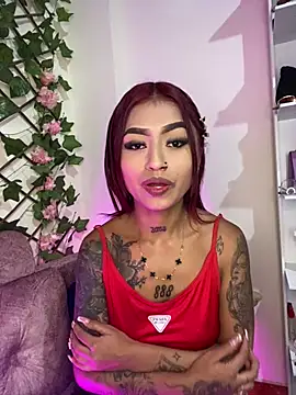 Snapshot of Dirty_isabella18 chatting on June 23, 1:03 am Dirty isabella18 online show from June 23, 1:03 am