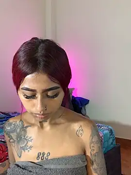 Snapshot of Dirty_isabella18 chatting on September 8, 8:08 pm Dirty isabella18 online show from September 8, 8:08 pm
