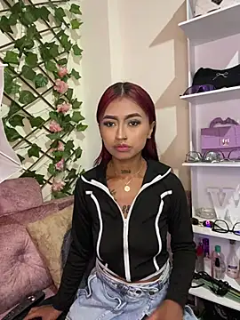 Snapshot of Dirty_isabella18 chatting on July 17, 4:37 pm Dirty isabella18 online show from July 17, 4:37 pm