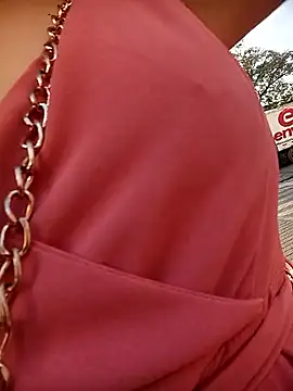 Snapshot of SirenRouge_69 chatting on November 14, 9:18 pm SirenRouge 69 online show from November 14, 9:18 pm