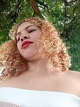 SirenRouge 69 online show from September 11, 8:20 pm