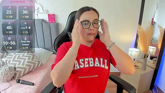 amaia monet online show from April 7, 7:04 pm