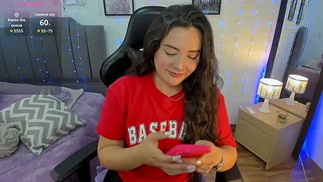 amaia monet online show from January 6, 7:40 pm