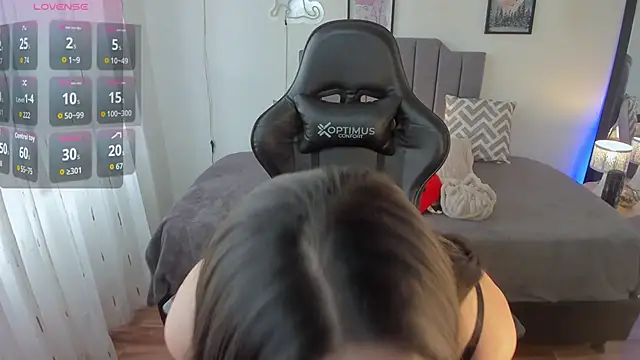 amaia monet online show from November 5, 8:12 pm