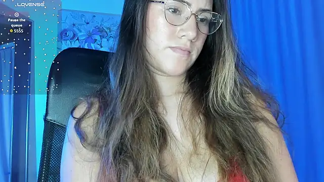 Snapshot of Valey_x chatting on October 25, 3:06 am Valey x online show from October 25, 3:06 am