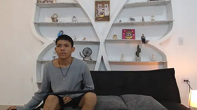 BEAUTY BOYS1 online show from December 4, 7:07 am