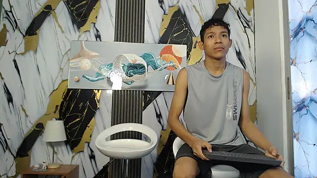 BEAUTY BOYS1 online show from February 23, 7:25 pm