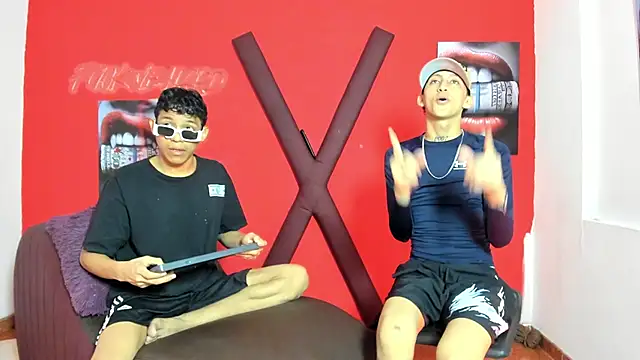 BEAUTY BOYS1 online show from March 4, 7:21 pm